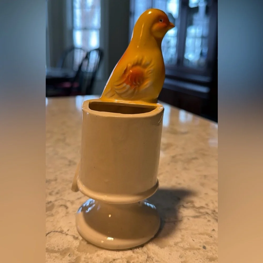 Vintage Ceramic Yellow Bird Planter Bud Vase | Mid Century Modern, Kitsch. G13